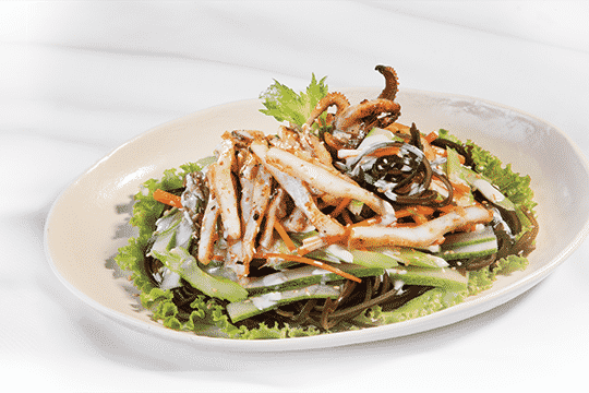 Salad mực phổ tai