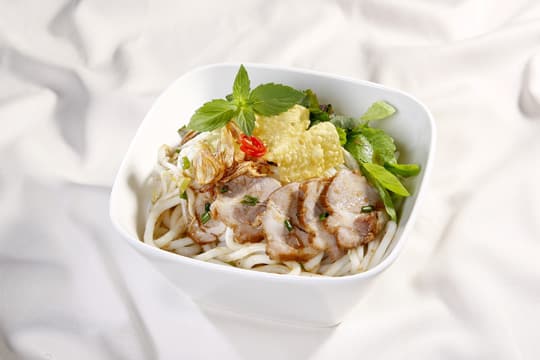 Udon thịt xíu