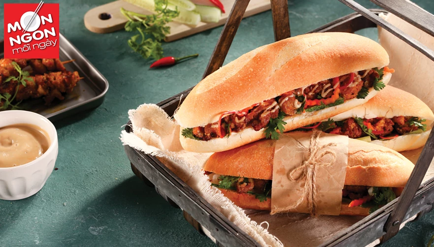 Bánh mì thịt nướng sả mayo