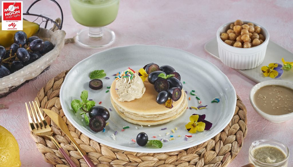 Pancake xốt đậu gà